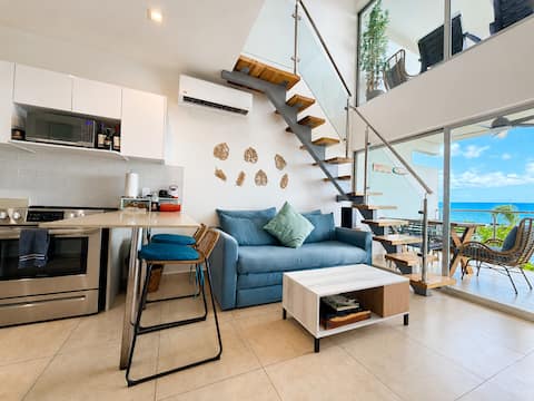 5th Floor Oceanfront Penthouse-Loft & 2 Balconies