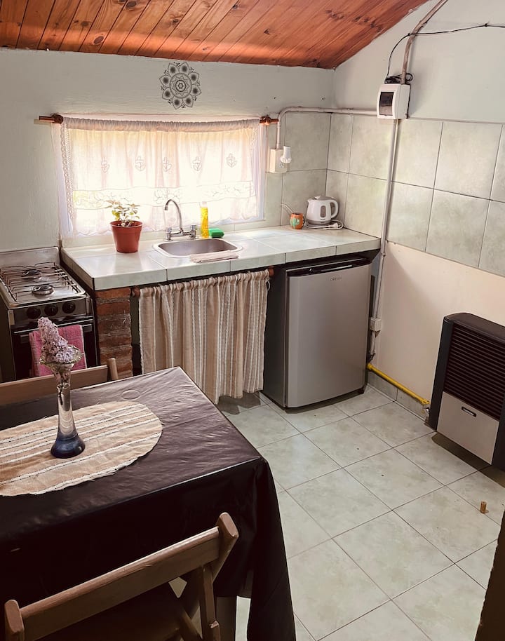 Mini Casa Acogedora Con Patio, Ideal Para Viajeros - El Bolsón