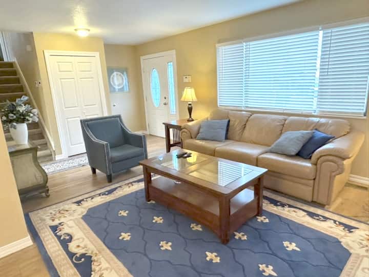 Comfortable Family Home In Desirable Neighborhood - Pueblo, CO