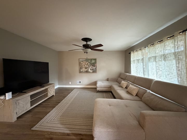Cozy Modern Home | 4 Min To Carolina Cup - Lake Wateree, SC