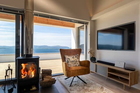 Popular Airbnb listing: Tidal Reach, Waternish in Duirinish