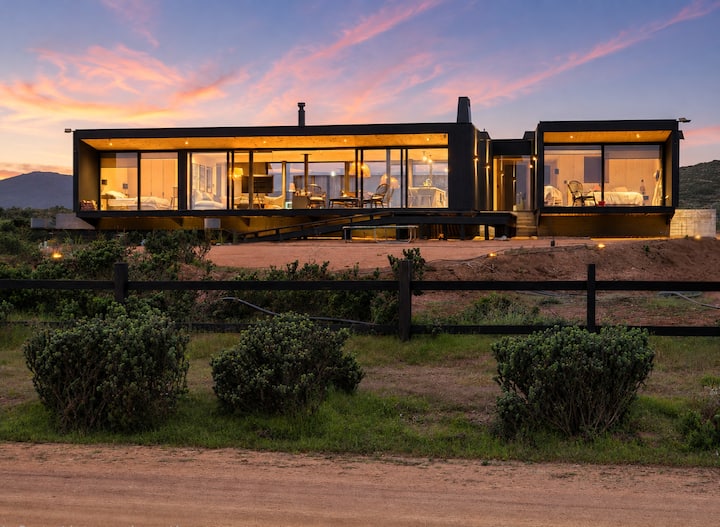 Pichicuy Los Molles Family House with Hot Tub