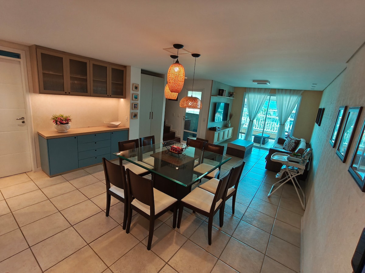 Foto do anúncio de Cobertura Duplex, Varanda Panorâmica e 5 Quartos em Porto das Dunas, Aquiraz