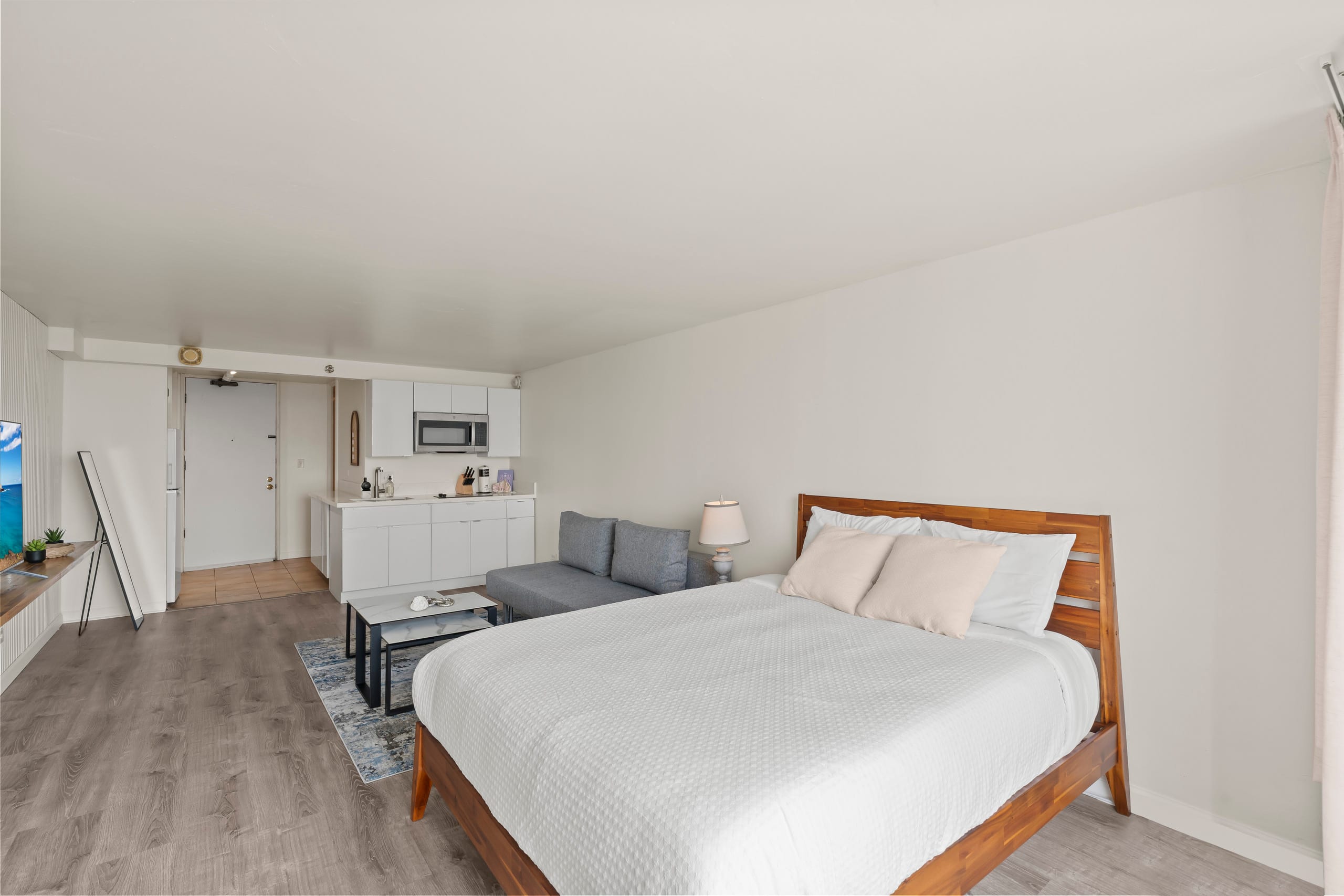Fully renovated in October 2025,43th floor - Image 10