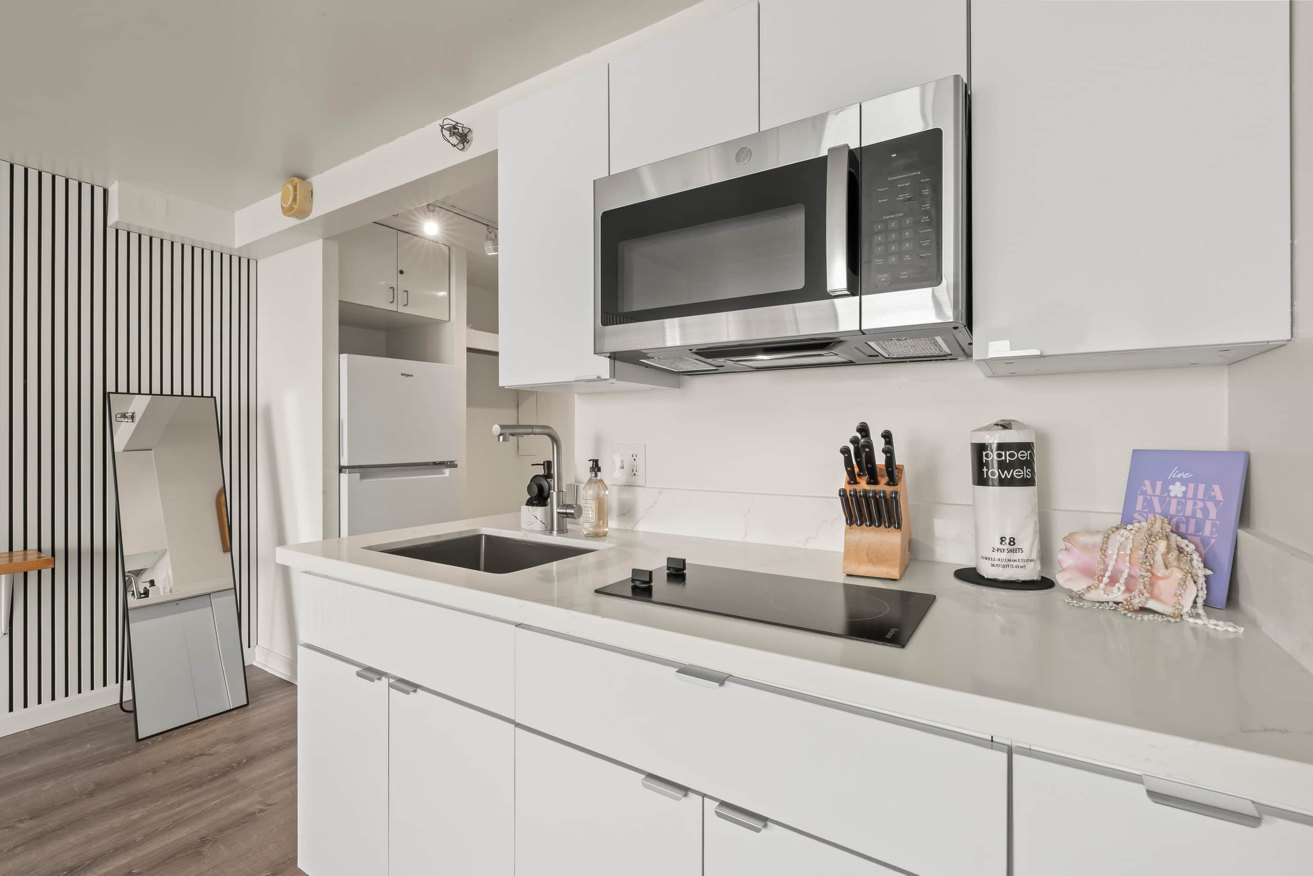 Fully renovated in October 2025,43th floor - Image 5