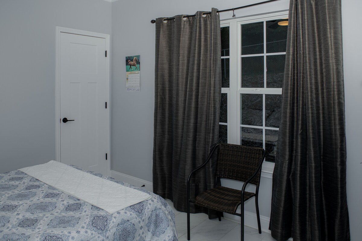 3BR Home in Gainesville | Pool | Peaceful Location