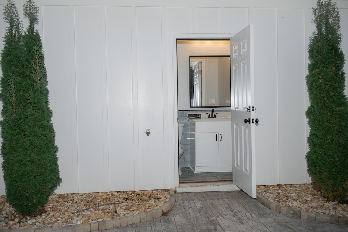 3BR Home in Gainesville | Pool | Peaceful Location