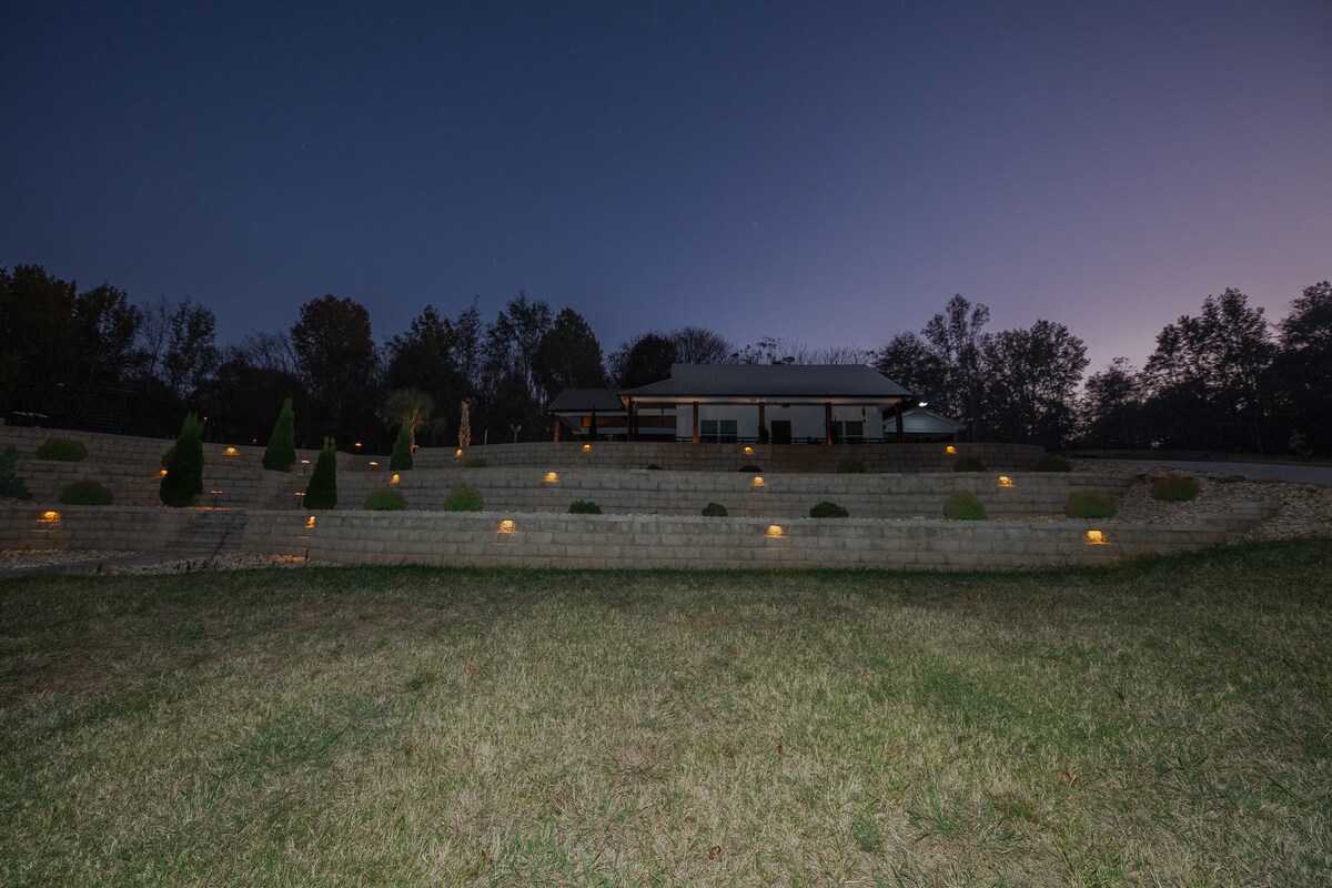 3BR Home in Gainesville | Pool | Peaceful Location