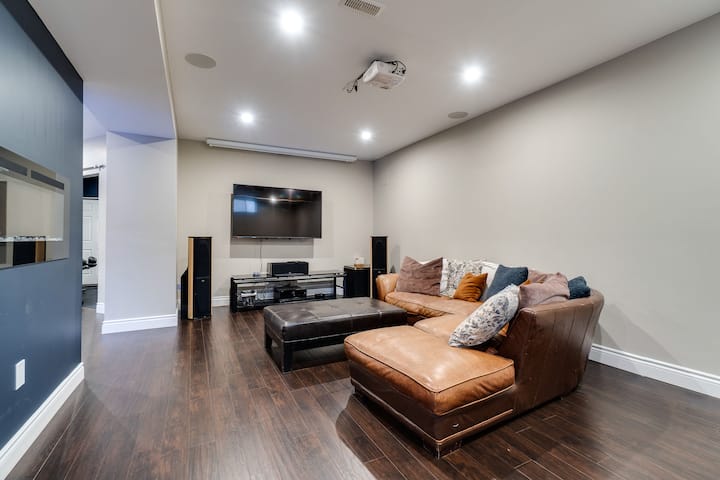 მისაღები ოთახი 2