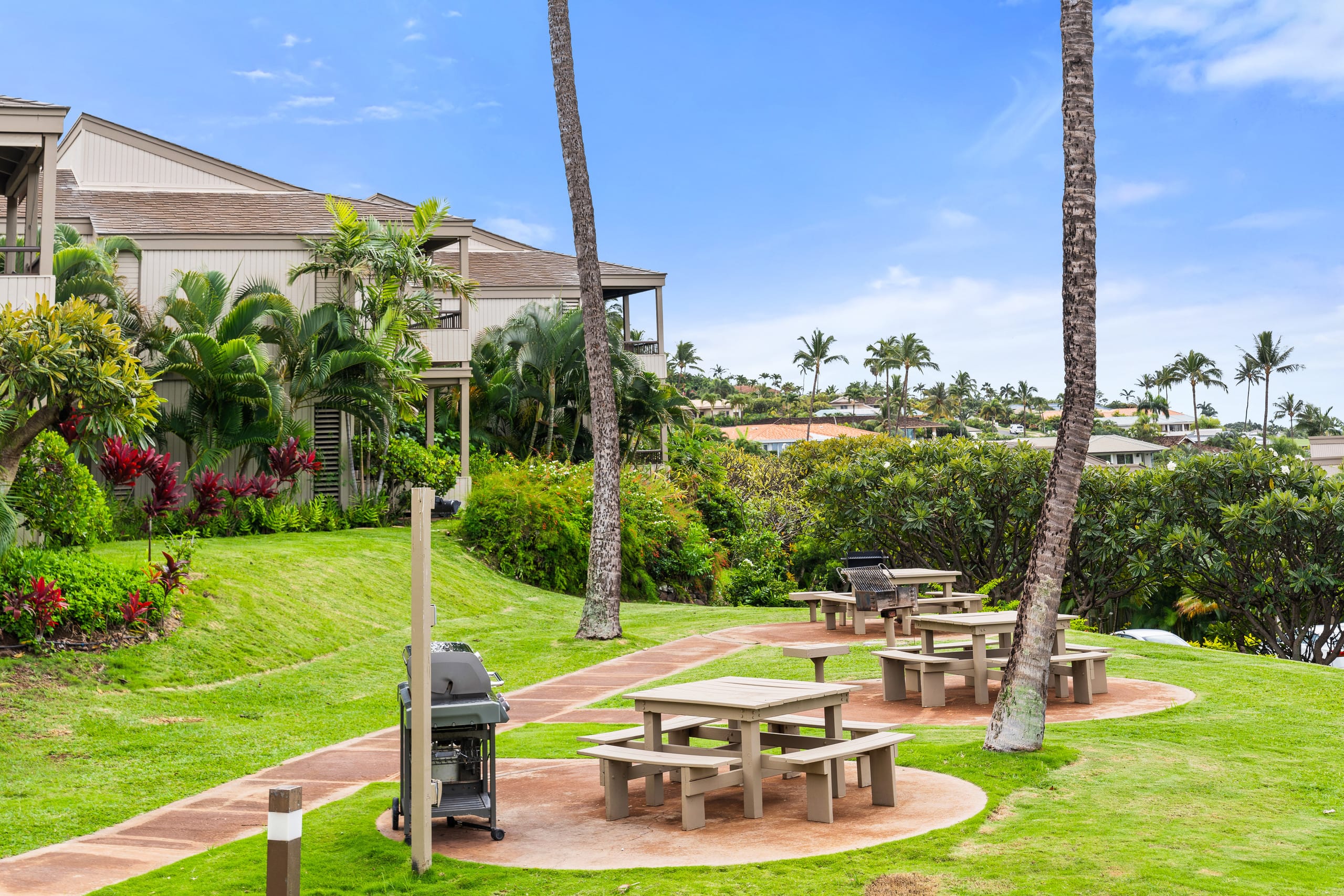 Luxe Wailea Getaway | Stunning Ocean Views - Image 71