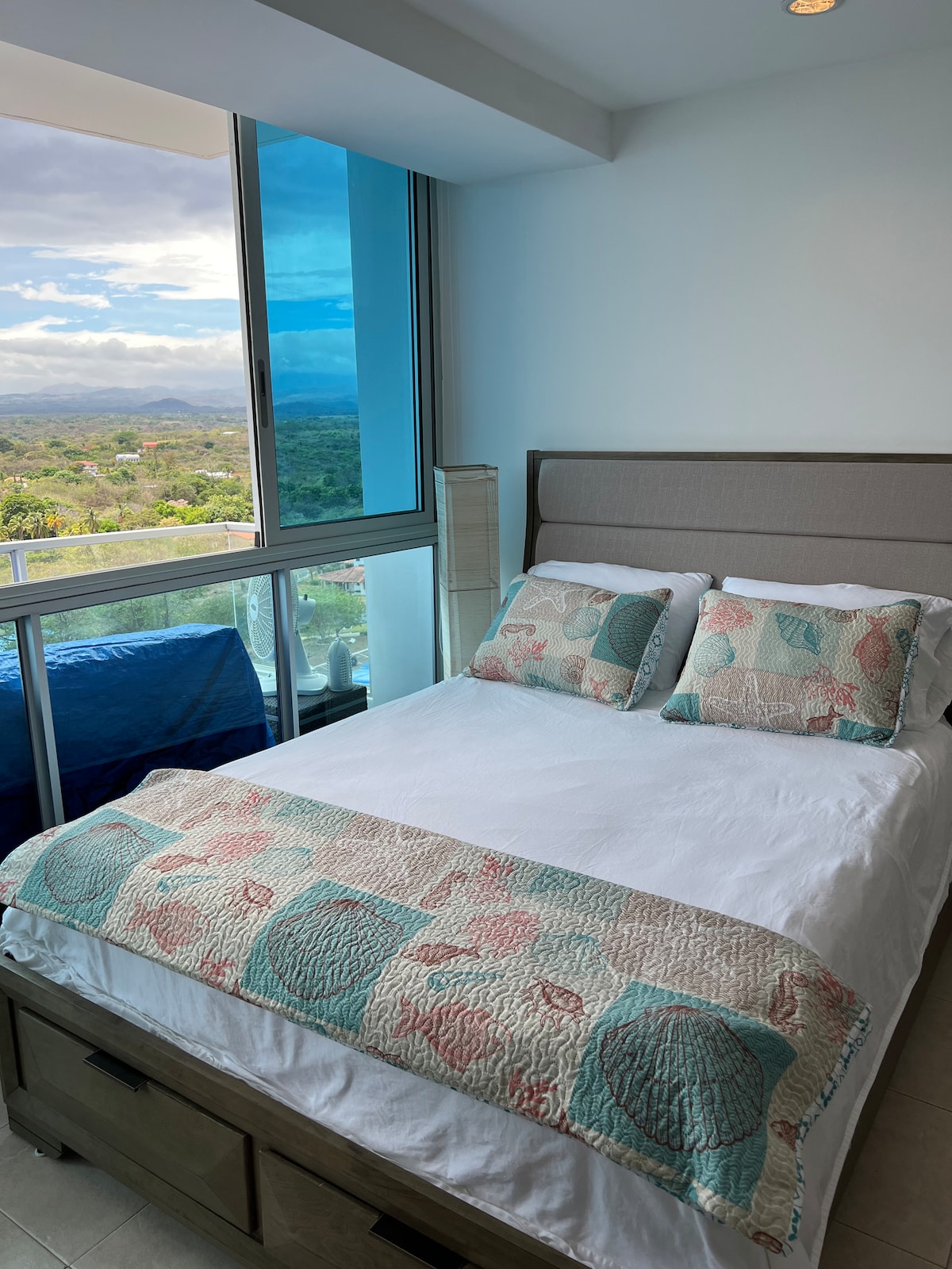 Малко използван матрак Simmons за максимален комфорт