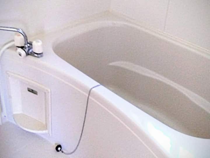 浴室　シャワー付きバスルーム
トイレは別室