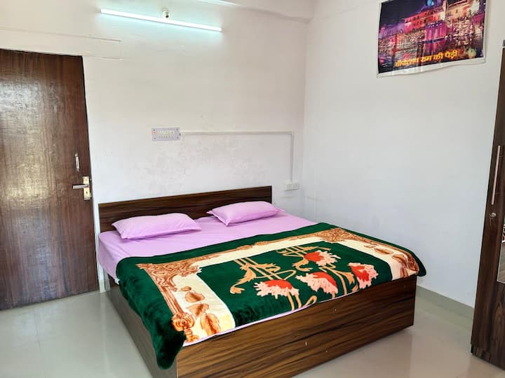 საძინებელი 2