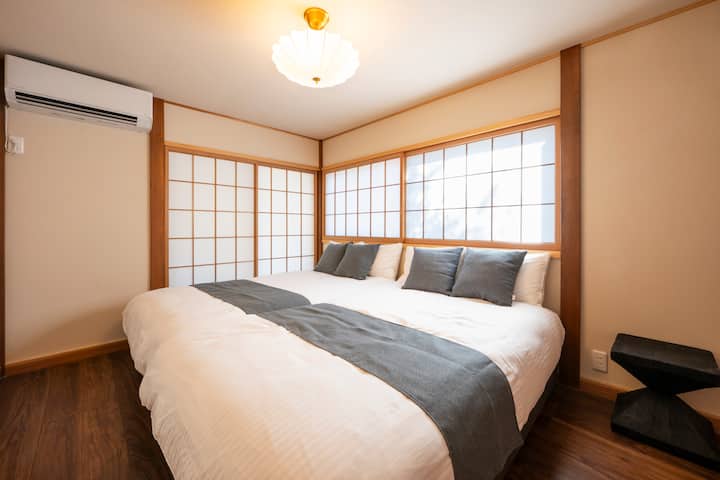 Dhomë gjumi 1