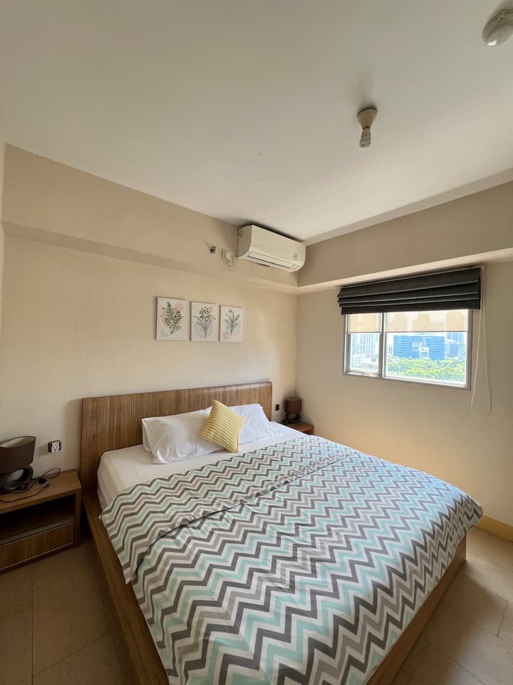 Dormitorio principal con cama king size