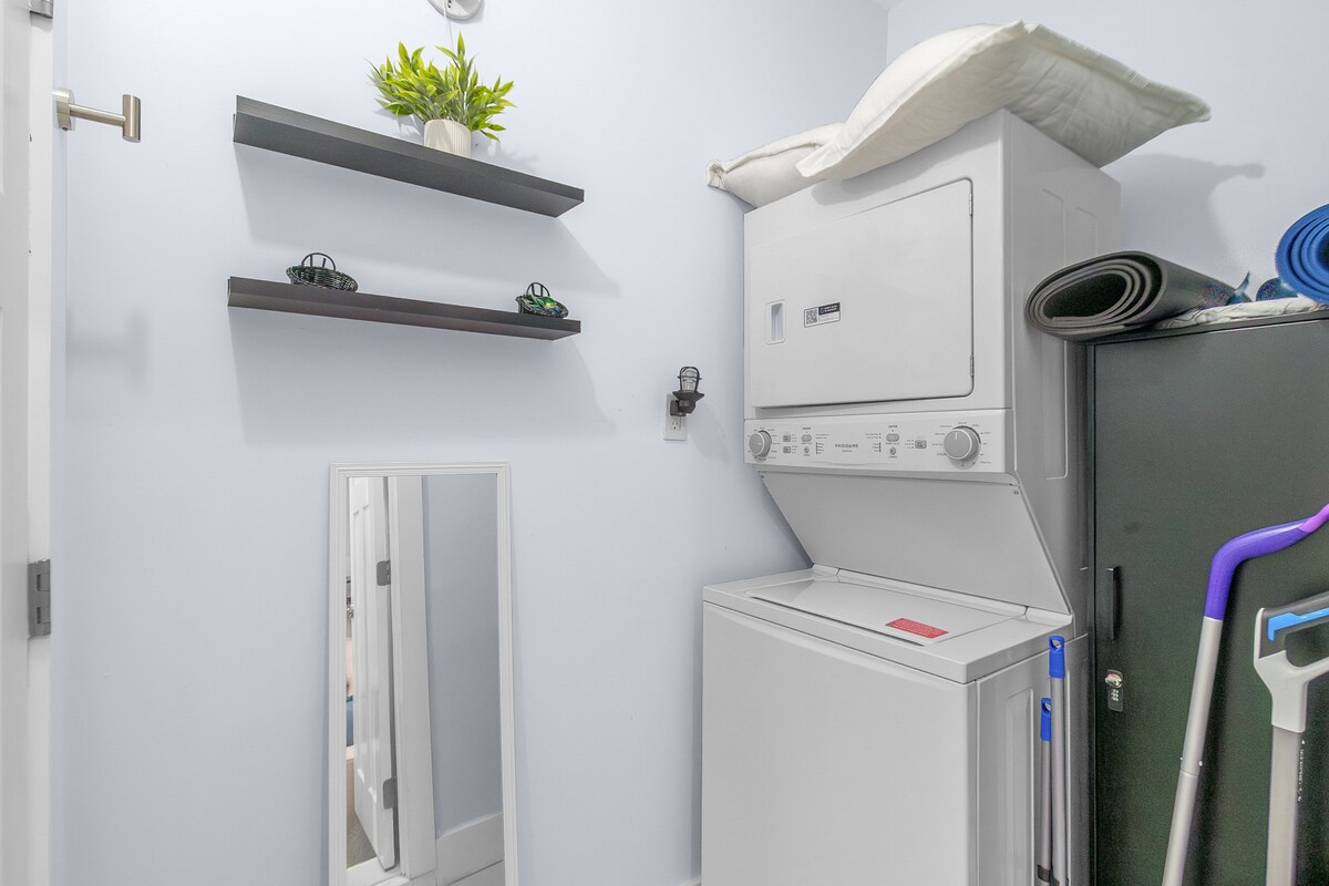 Suite in-unit laundry