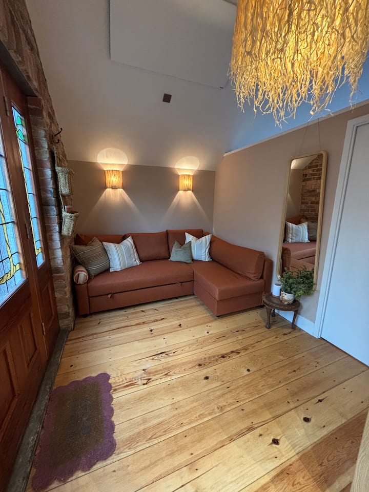 The Coach House - Barry