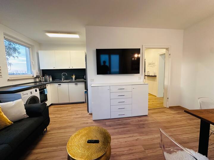 Yaystay - "Forest" I 65m2 I Balkon I Tv I Bahnhof - Mühldorf am Inn