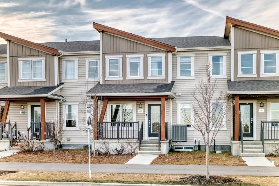 A fun house near the biggest mall in North America - Houses for Rent in ...