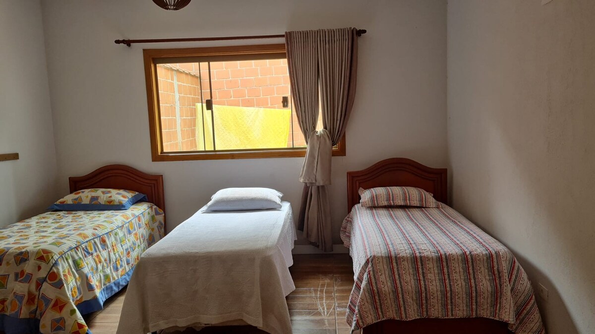 საძინებელი 1