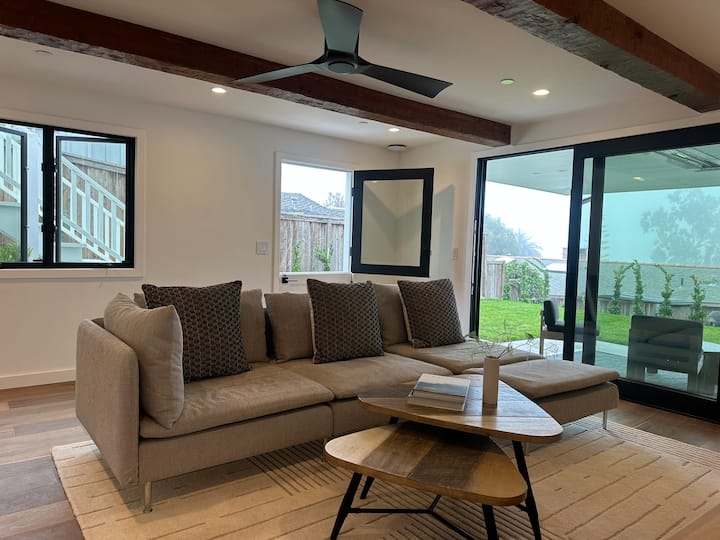 New Modern Retreat: Quiet, Secluded, & Walkable - Laguna Beach, CA