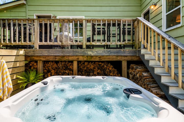 Adults-Only Couples’ Retreat Acadia National Park