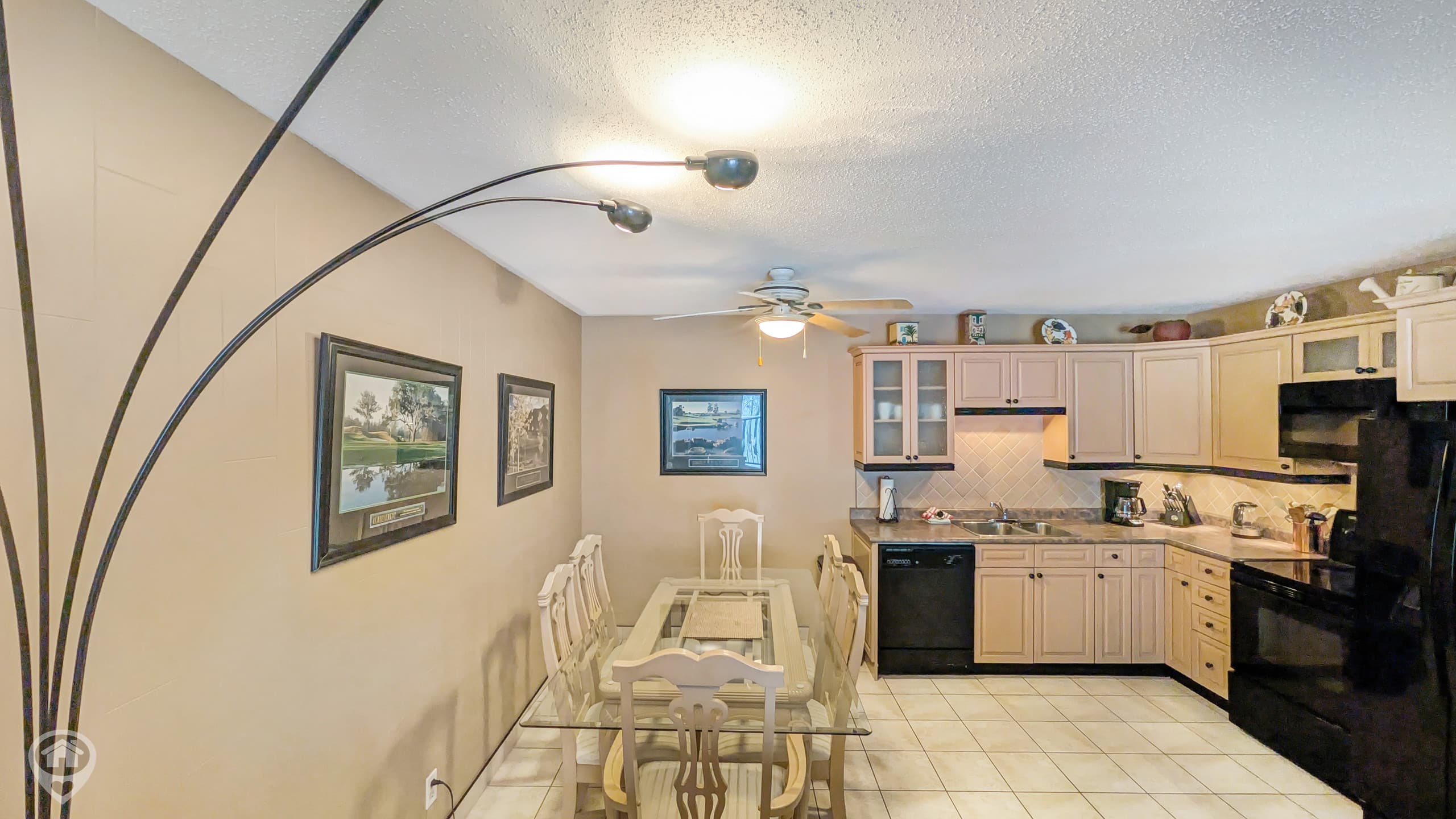 Purcell Condo – Mountain Escape Near Skiing - Photo 9