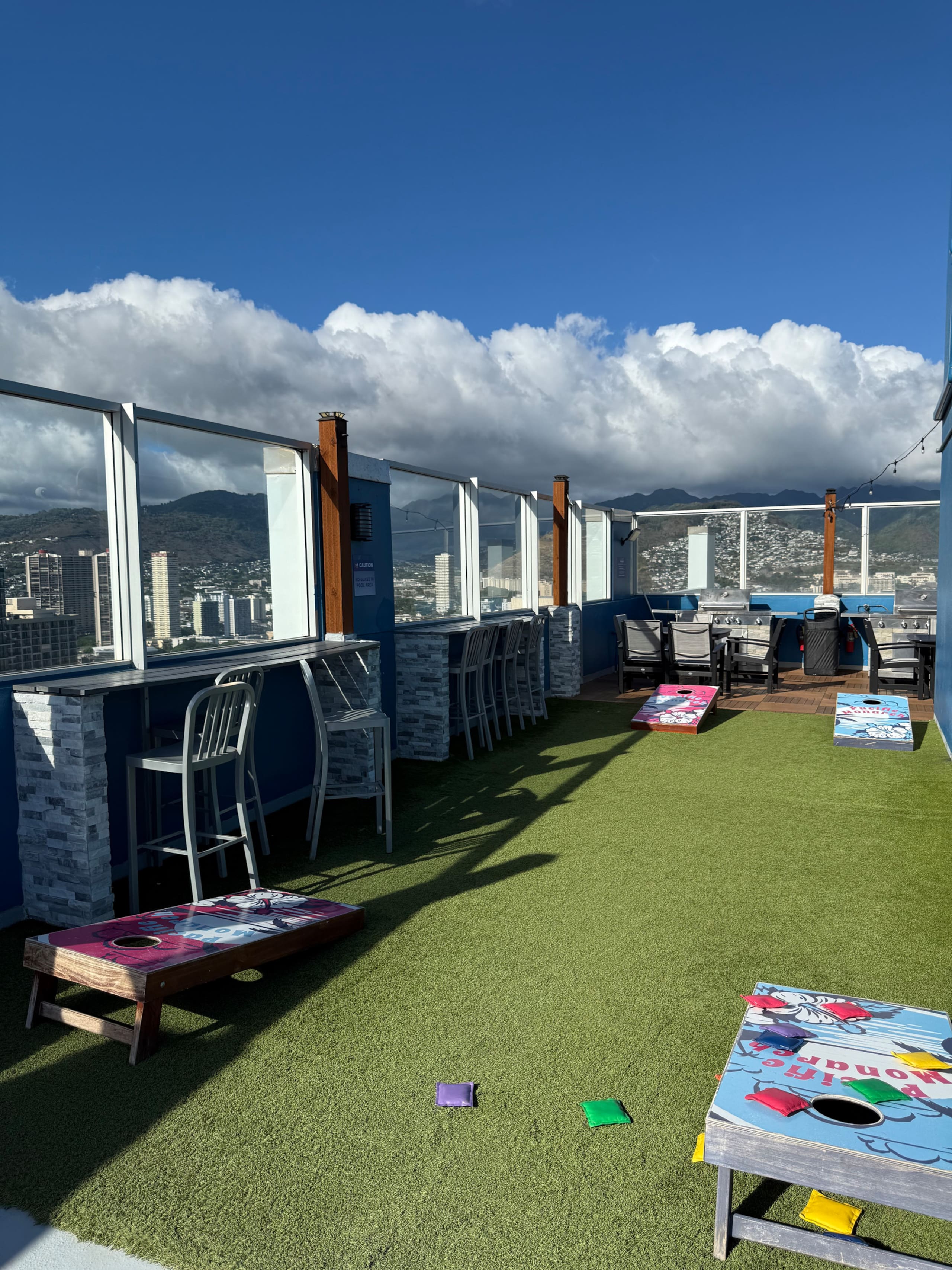 Home in Honolulu · ★4.92 · 1 bedroom · 2 beds · 1 private bath - Image 15