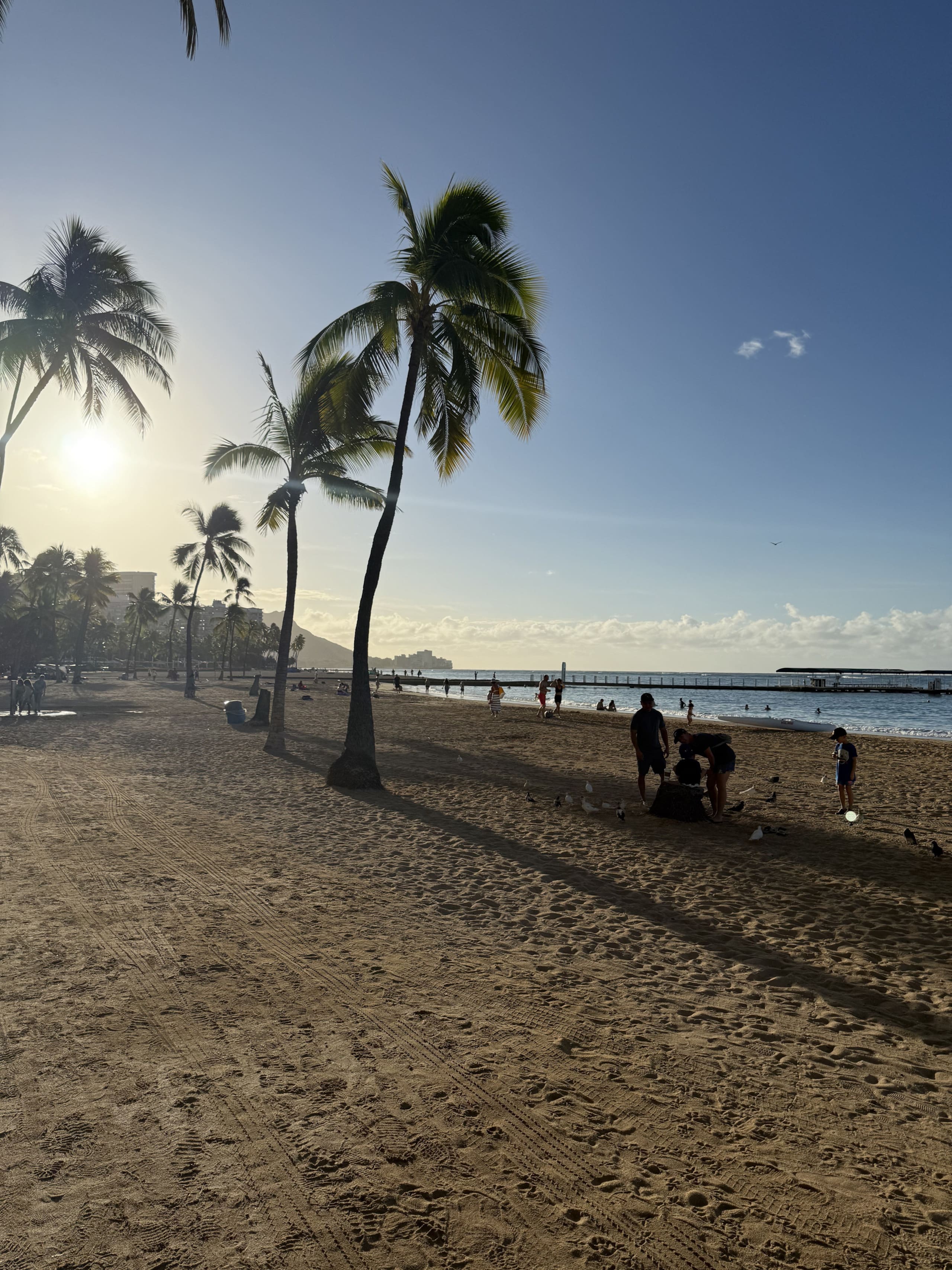 Home in Honolulu · ★4.92 · 1 bedroom · 2 beds · 1 private bath - Image 21