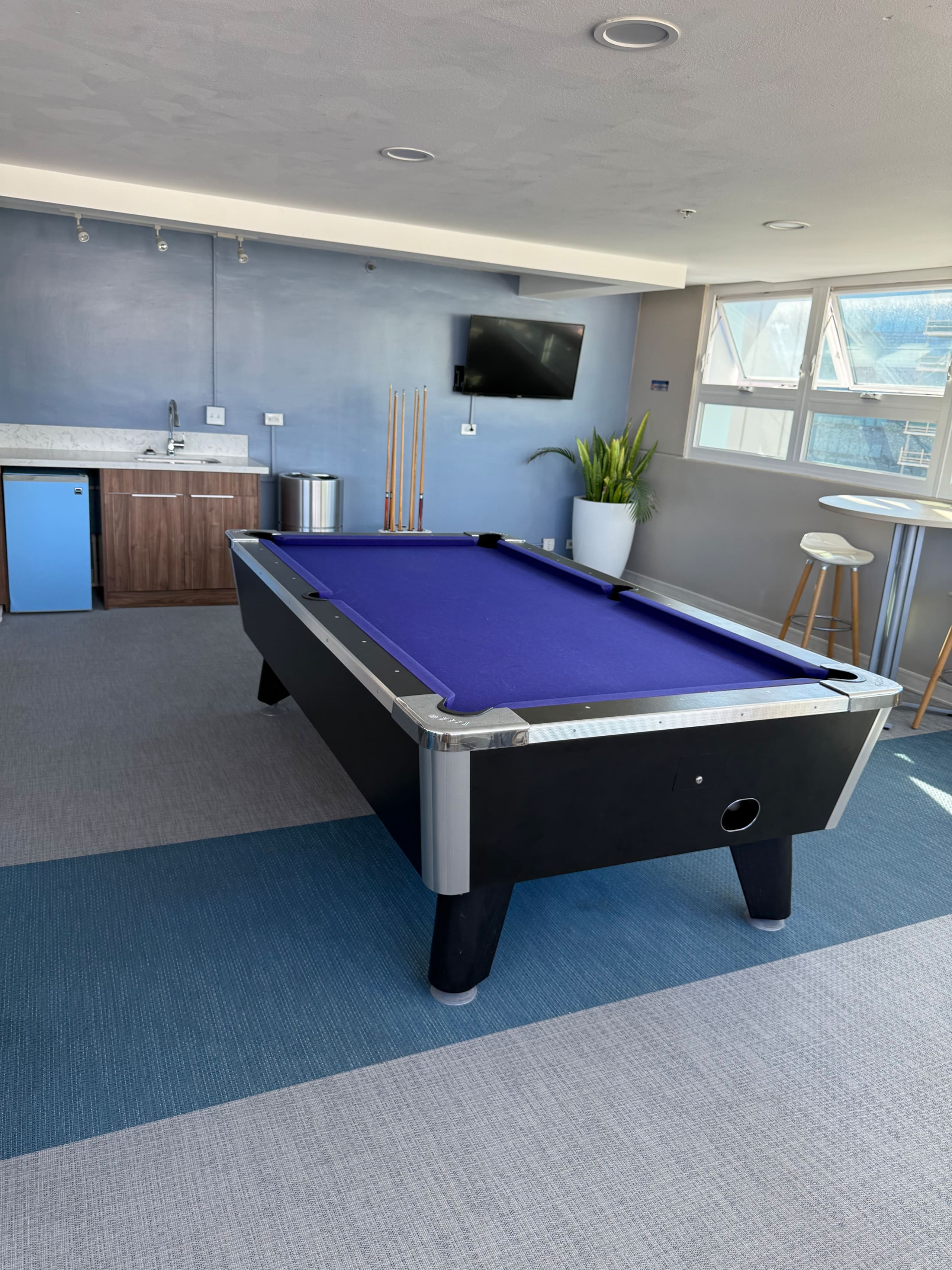 Home in Honolulu · ★4.92 · 1 bedroom · 2 beds · 1 private bath - Image 17