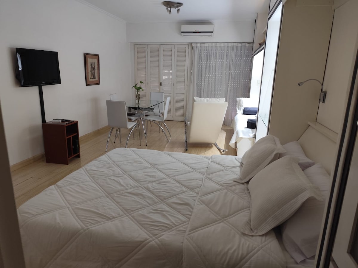 Kitnet mobiliada de 1 quarto em Retiro