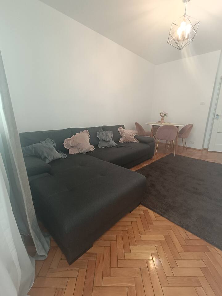 The Friendly Apartment - Luna