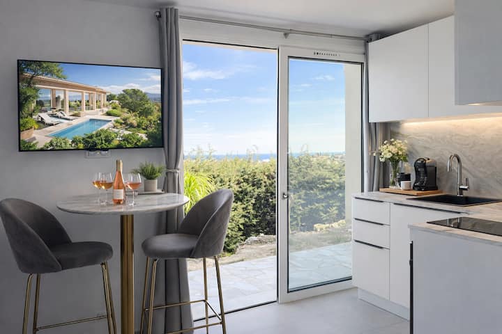 Panoramic Sea & City View Studio – Vence - Vence