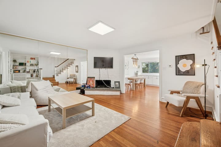 Quiet Philly Home With Free Parking - Villanova, PA