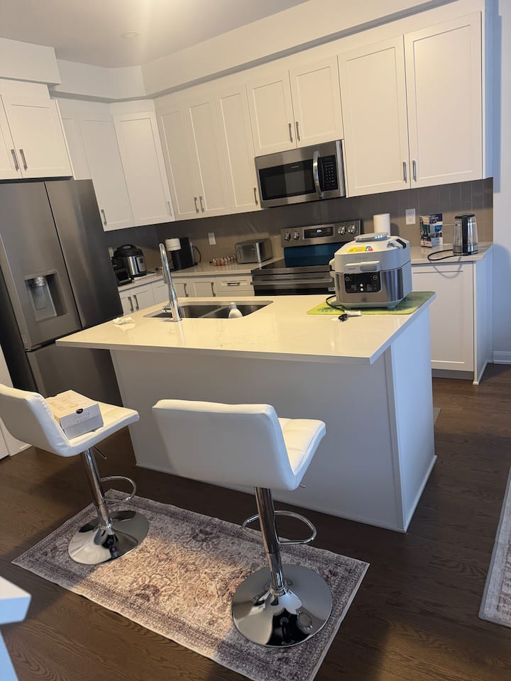 The Unique Home Away From Your Home - Kanata