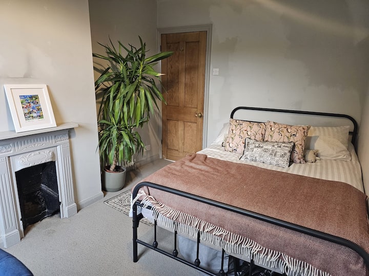 غرفة النوم 2