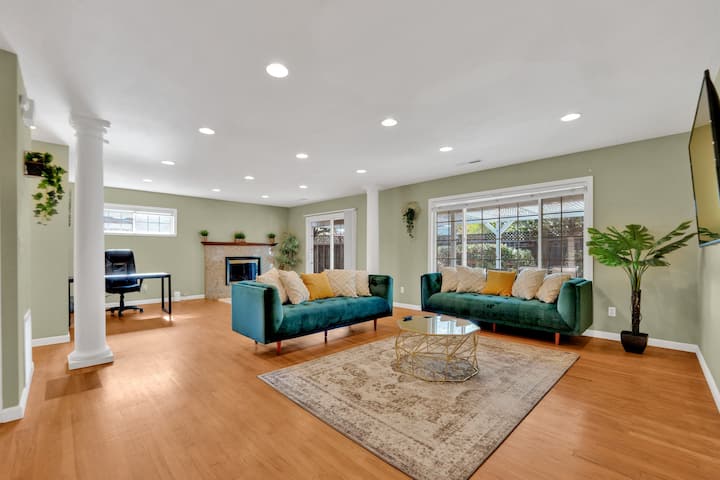 Single Floor Home | Private Yard & Garage| 5 Beds - Fremont, CA