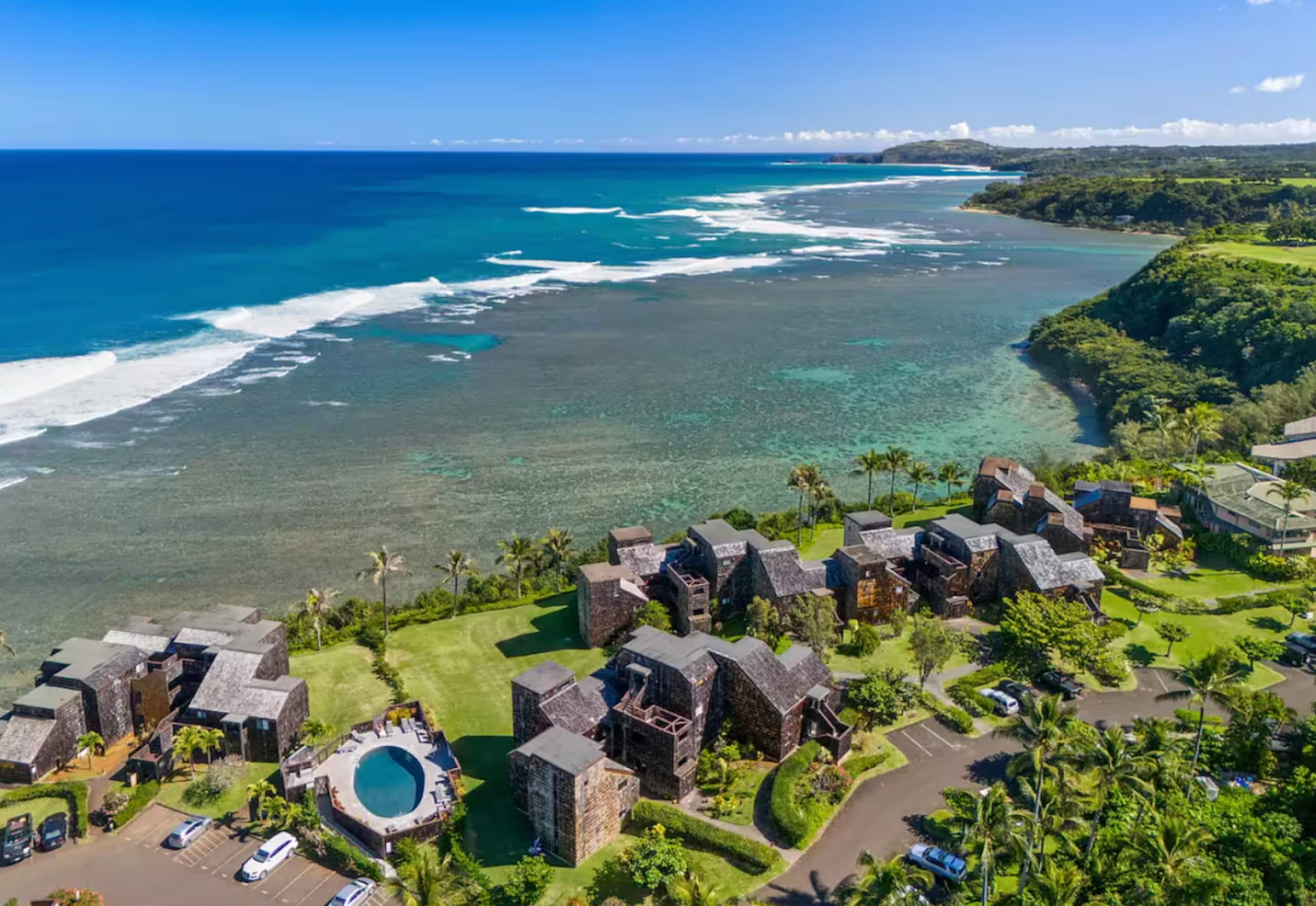Condo in Princeville · ★4.96 · 1 bedroom · 2 beds · 1 bath - Image 32