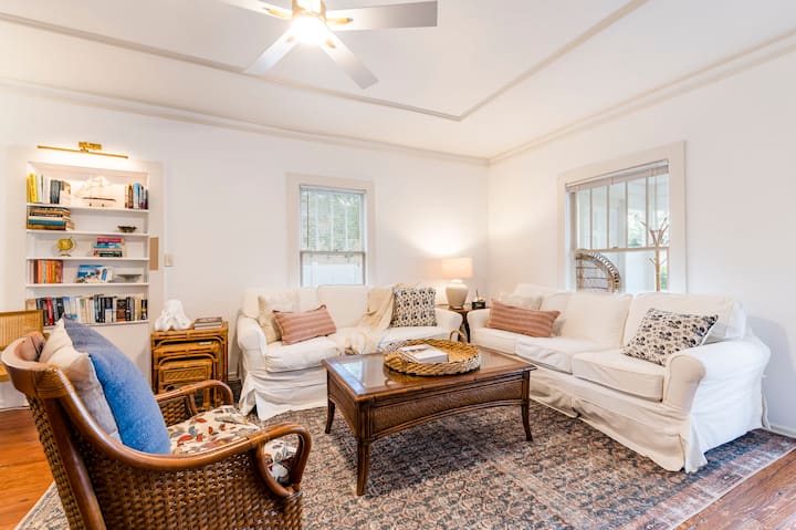 Charming Gillespie Park Bungalow With Pool - 薩拉索塔