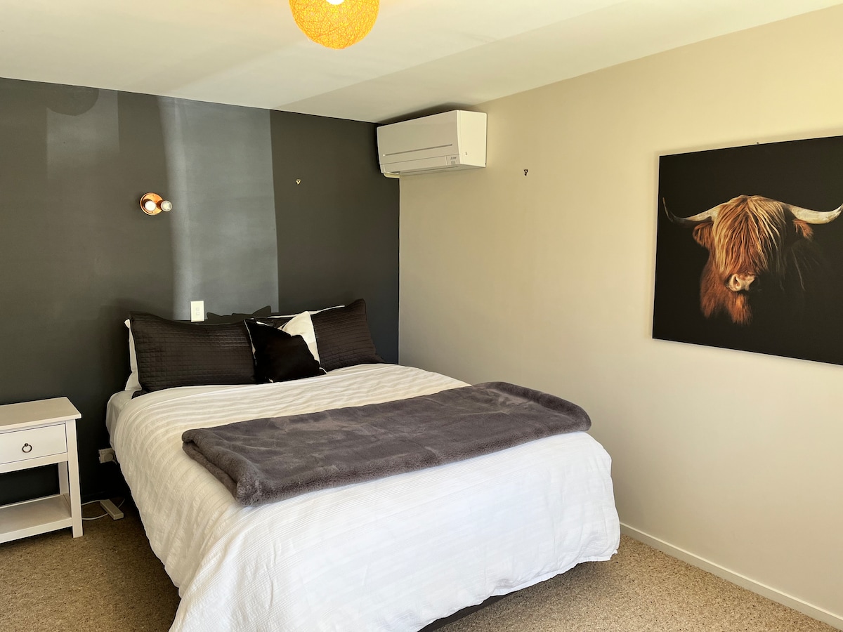 เตียงควีนไซส์