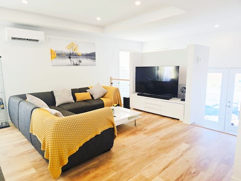 Very nice and luxurious new house for you