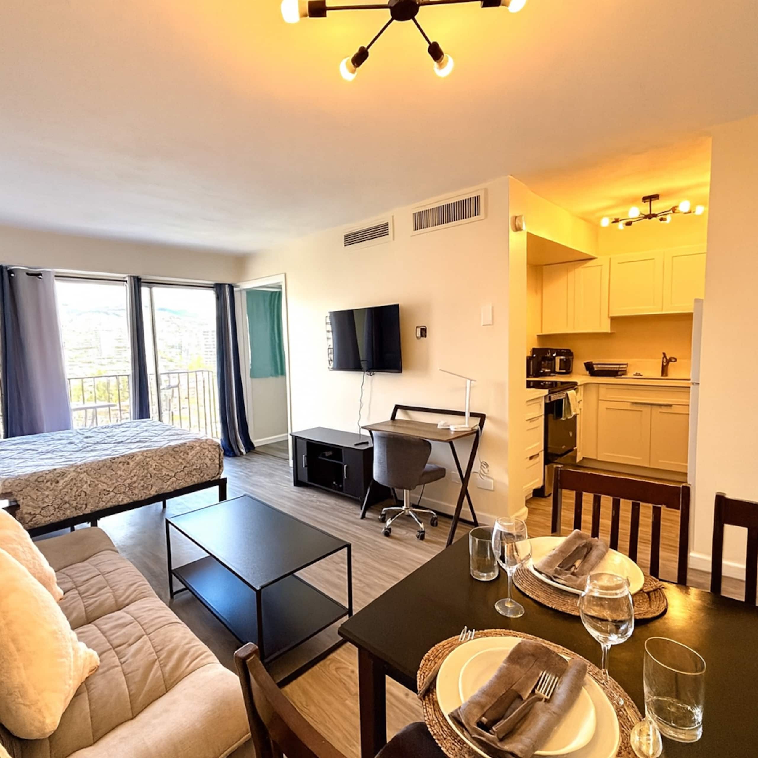NEW One Bedroom in Waikiki/Kitchen/Pool/Wi-Fi/AC - Image 37
