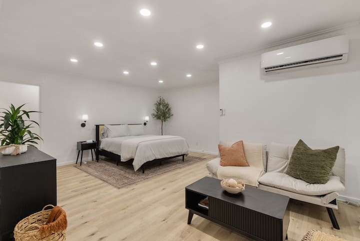 Casita Allston | East L.a.! Gem W/ Easy Check-in! - Montebello, CA