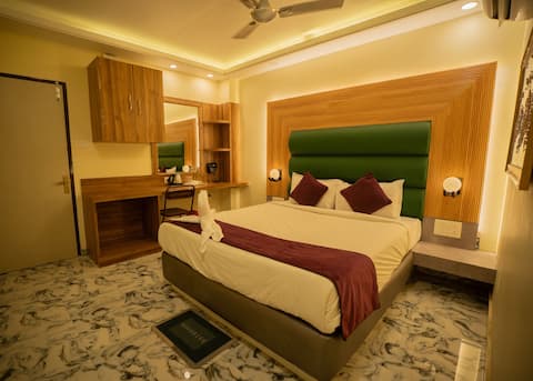 Deluxe Room | By All Season Residency