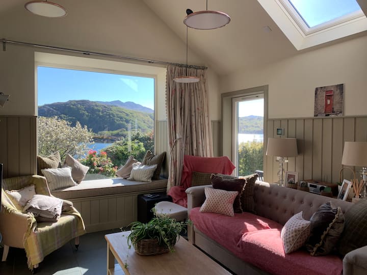 Private Shoreline Retreat With Stunning Views - Gairloch