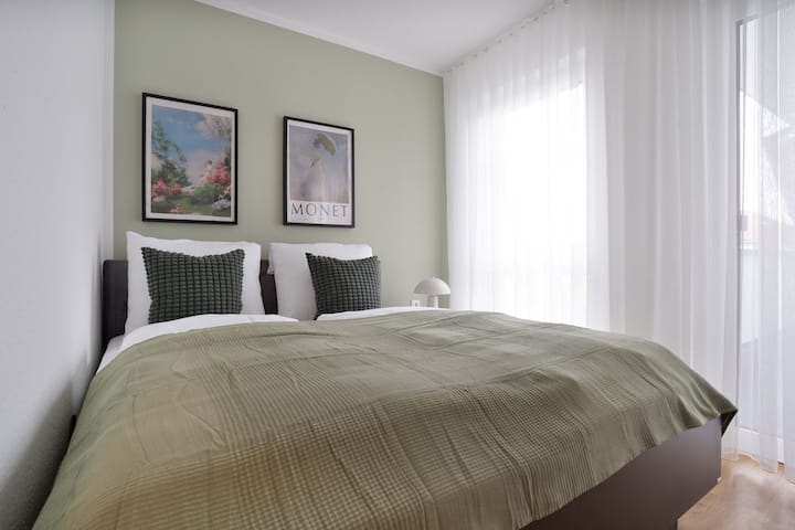 غرفة النوم 2