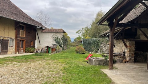 70 m² apartment in a barn in Isère.