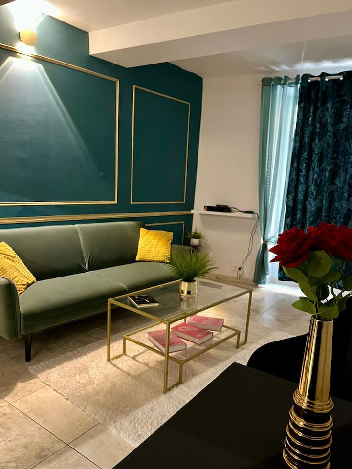 Love Room Temple D’eros • Sauna • Ambiance Luxe - Draguignan