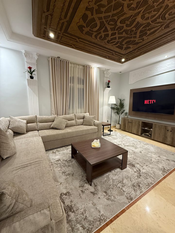 The Modern Signature Stay-great Location - Jeddah