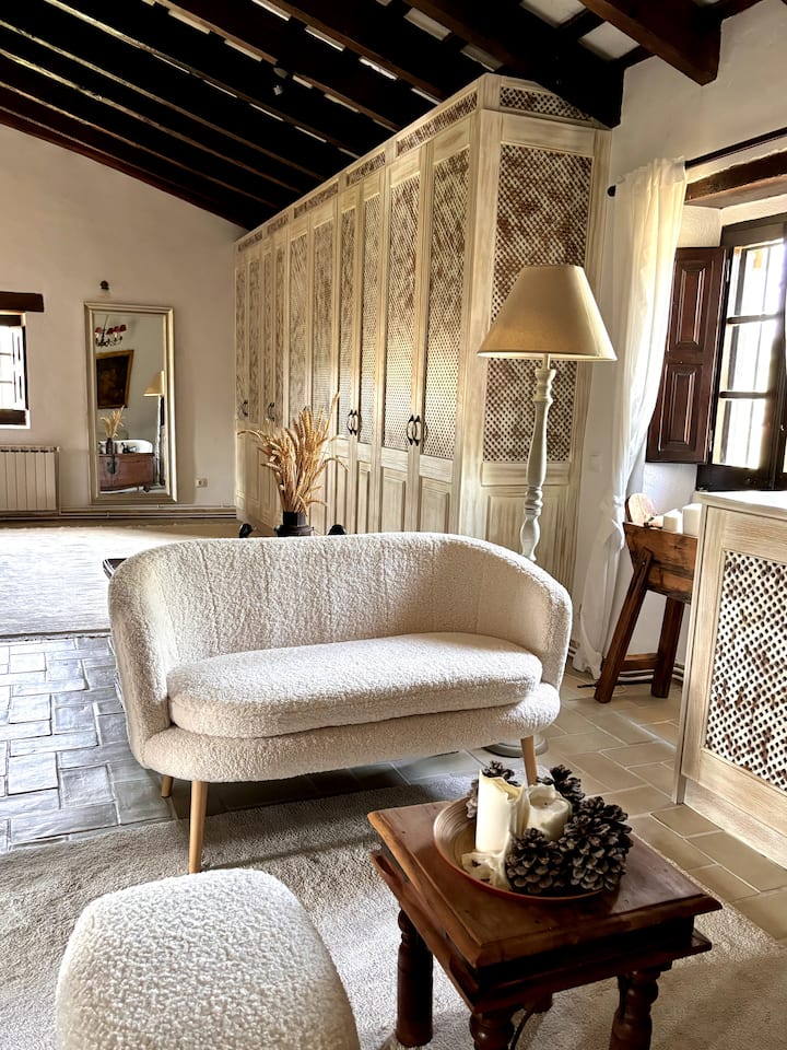 Idyllic Spanish Finca With Pool Close To Barcelona - Segur de Calafell